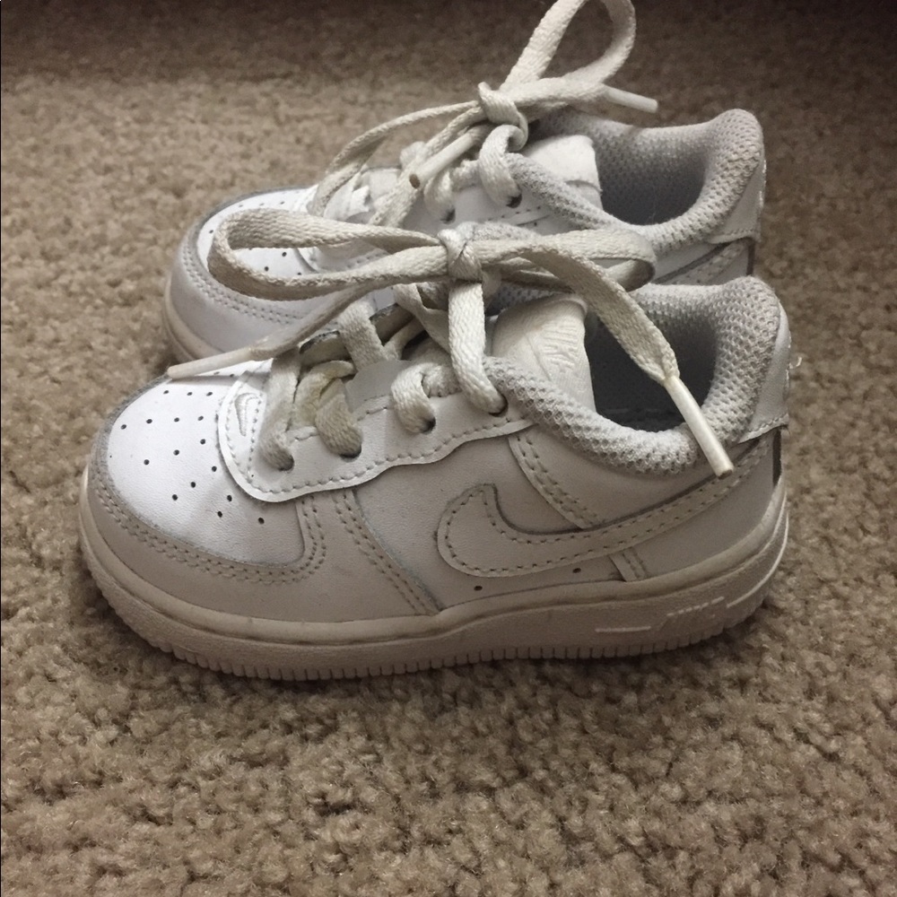 Toddler White Nike 1s